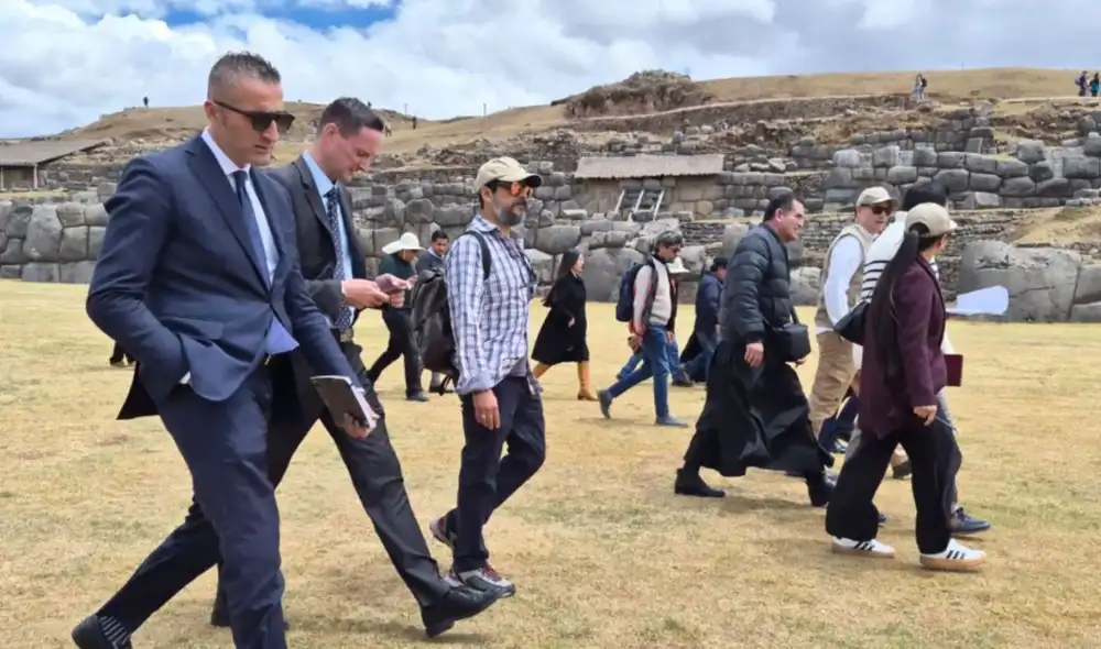 A 13 días de la llegada del papa León XIV al Perú, las autoridades finalizan los preparativos, incluyendo seguridad y logística en diferentes regiones, como Lima y Cusco. A 13 días de la llegada del papa León XIV al Perú, las autoridades finalizan los preparativos, incluyendo seguridad y logística en diferentes regiones, como Lima y Cusco.