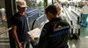 Detienen a policía del aeropuerto de Madrid-Barajas por cobrar a extranjeros para entrar a España: llegaba a juntar 100 euros por persona