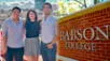 Egresados de universidad peruana ganan certamen mundial de emprendimientos con proyecto de creación de viviendas con impresión 3D