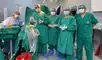 La intervención trató un tumor hipofisario que afectaba la visión y causaba dolores intensos.