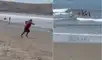 Vendedor ambulante salva la vida de menores de edad de ser ahogados en la playa de Barranca.