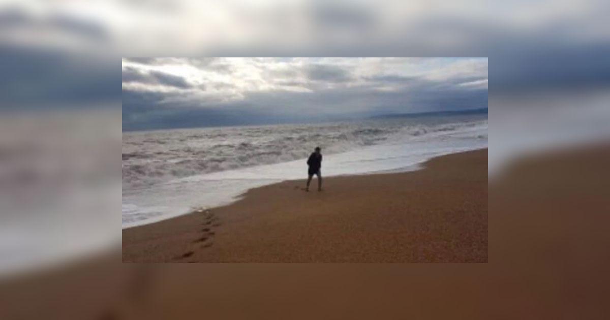 Inglaterra | Hijo salva a su madre de morir ahogada en el mar, pero él ...