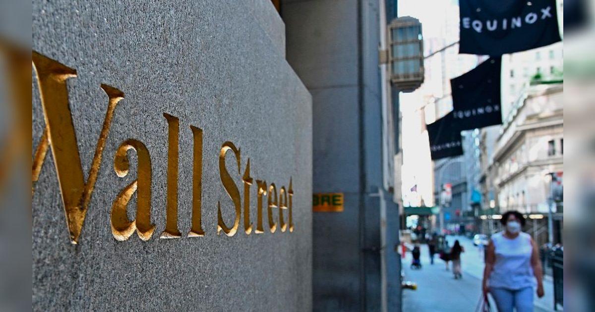 Wall Street cierra en rojo y el Dow Jones baja un 0,5% | Economía | La ...