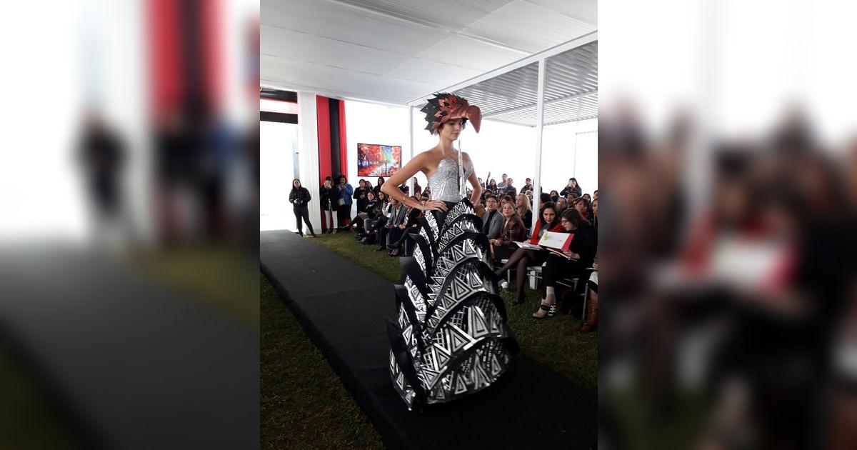 Alumnos del Centro de Altos Estudios de la Moda realizan desfile de ...