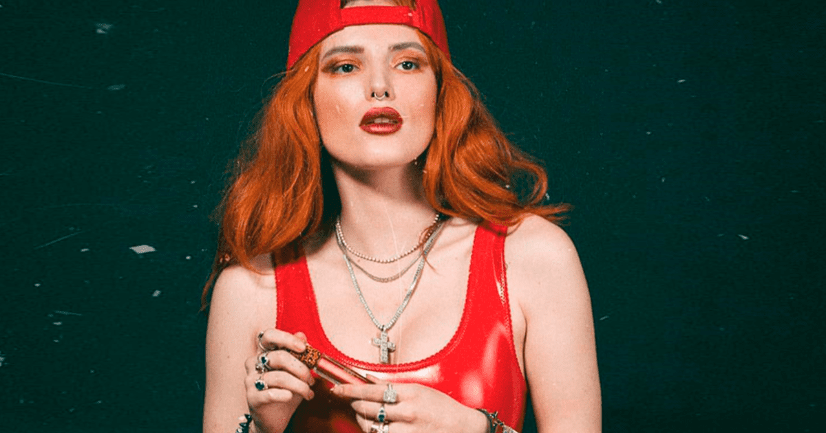 Cuáles son las fotos sensuales que Bella Thorne publicó en su Instagram  para Halloween? - Quora