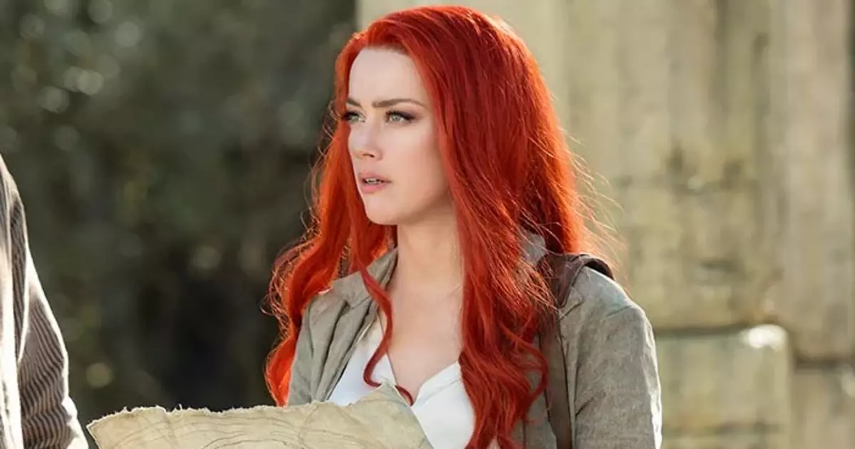 Aquaman 2  Amber Heard diz que Jason Momoa se vestiu de Johnny Depp para  provocá-la