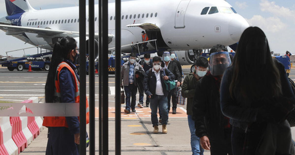 Conoce Los Requisitos Que Debes Cumplir Para Viajar En Avión Sociedad La República Conoce Los Requisitos Que Debes Cumplir Para Viajar En Avión Sociedad La República