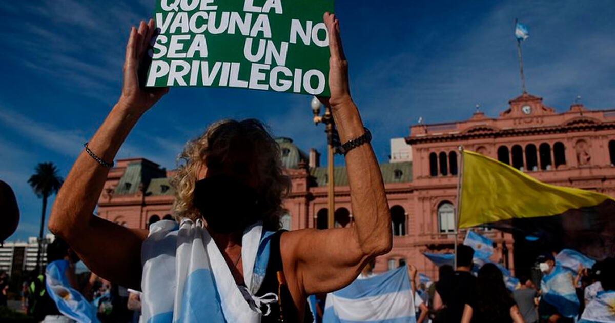 Protestas En Argentina Contra Escándalo De Vacunas VIP A Altos ...