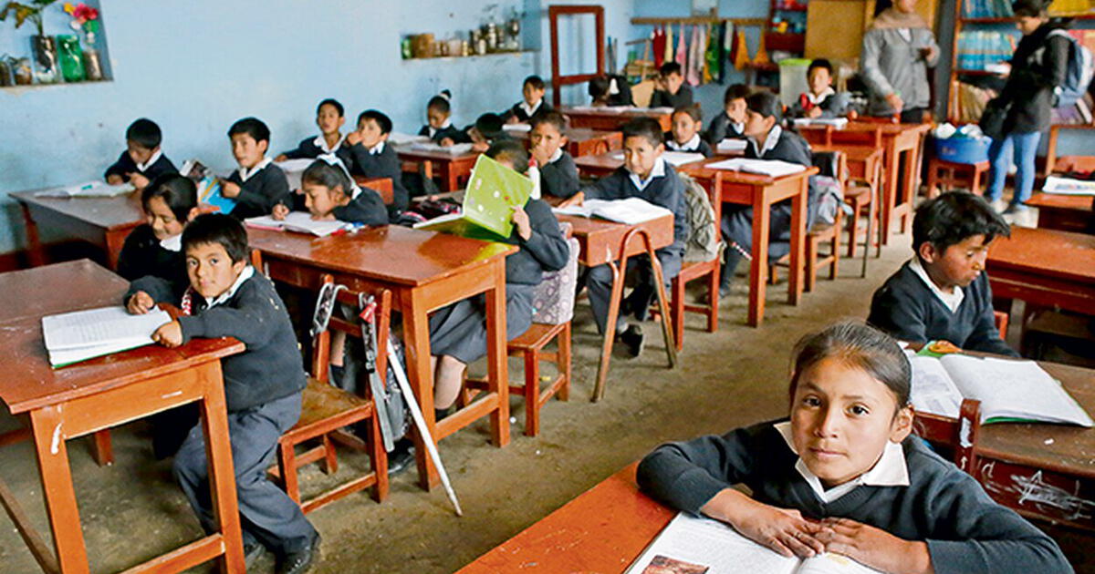 ¿cuándo inicia el retorno voluntario a las clases presenciales este 2021?