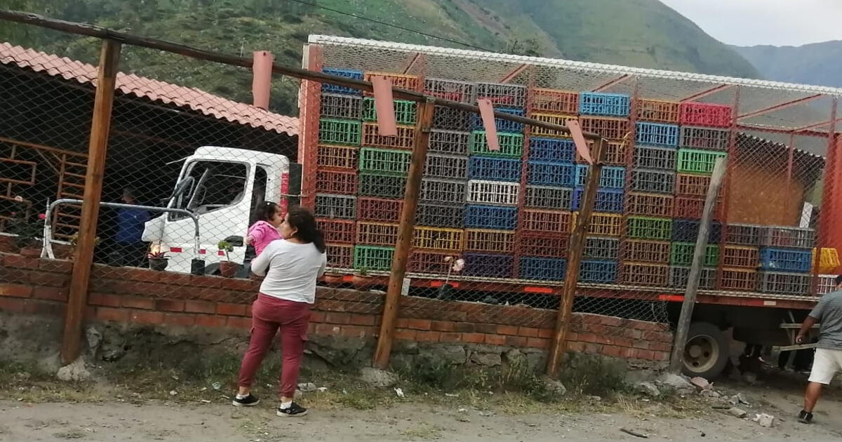 La Libertad: Camión Choca Restaurante Y Provoca Muerte De Tres Personas ...