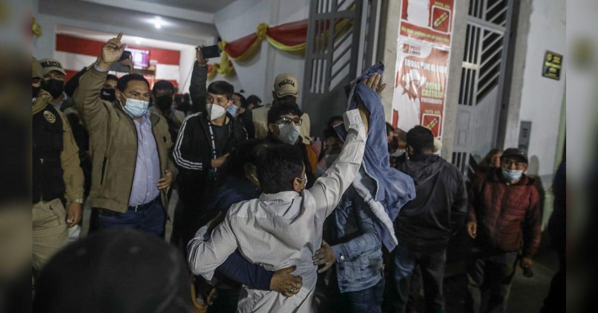 Simpatizantes de Perú Libre celebraron eventual ventaja de Castillo en ...