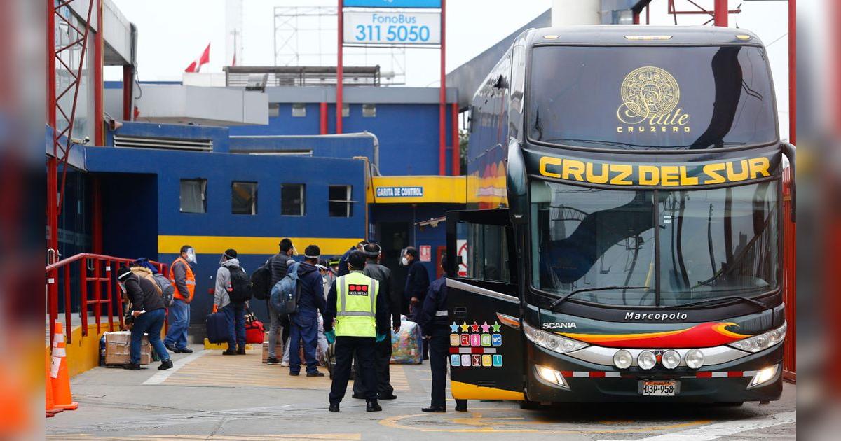 Interprovincial Transporte interprovincial: mayores de 12 años deben acreditar 3 dosis ...