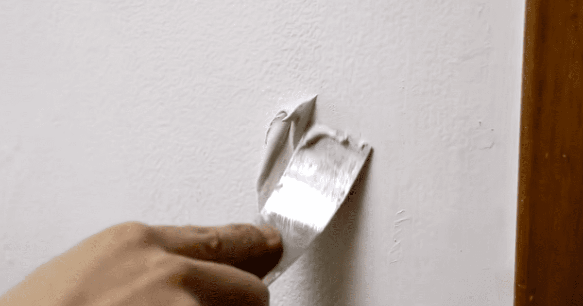 5 formas de tapar agujeros pequeños en la pared tú mismo - Divinity