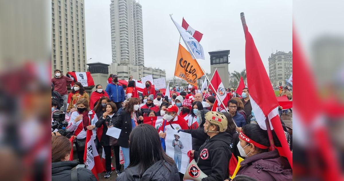 Marcha en el Centro de Lima | Ciudadanos marchan en contra del Gobierno ...