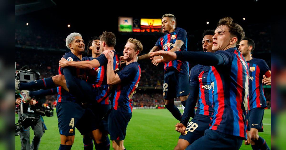 Barcelona venció 2-1 al Real Madrid y le sacó 12 puntos de ventaja en ...