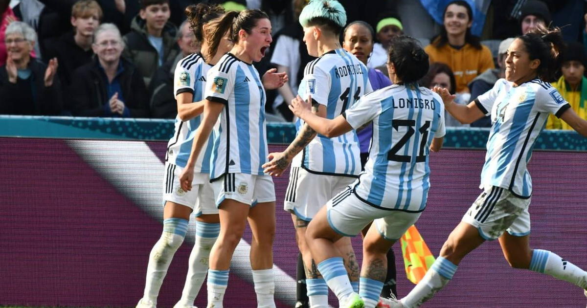 Este domingo, a las 11.00 h, - Futbol Femenino en Uruguay