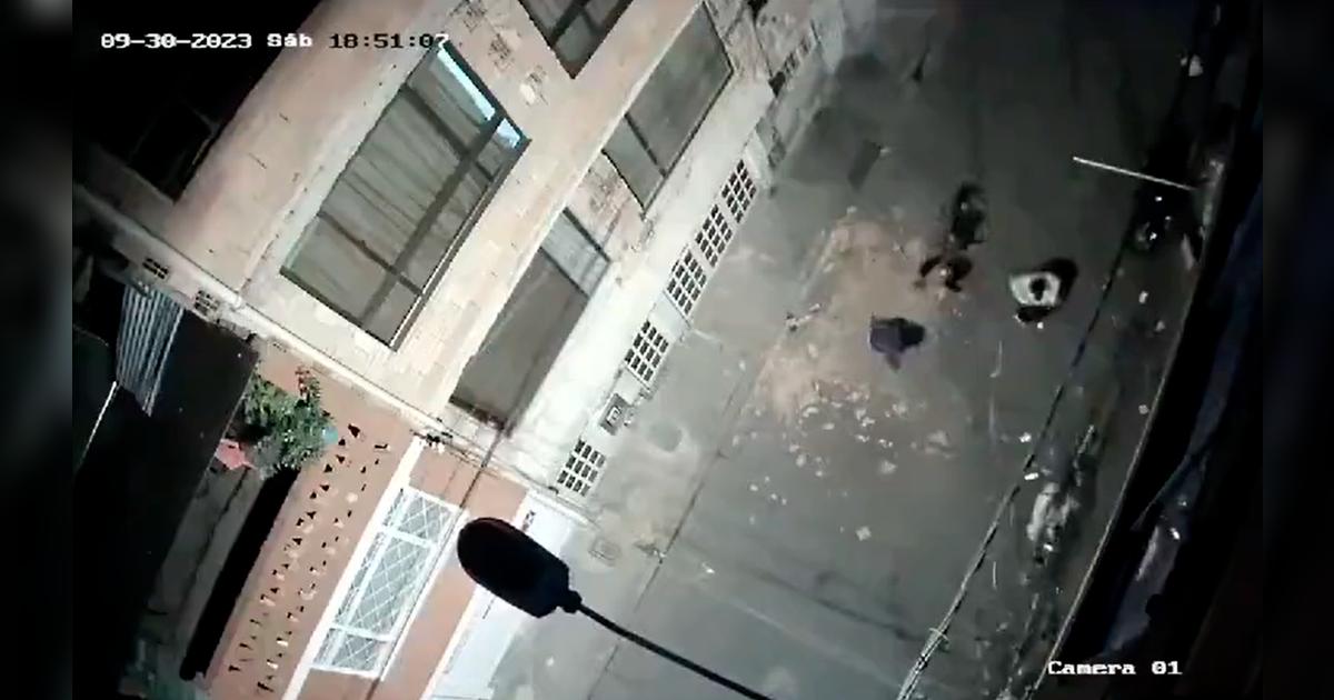 Pareja muere al caer desde el cuarto piso de edificio tras apoyarse ...