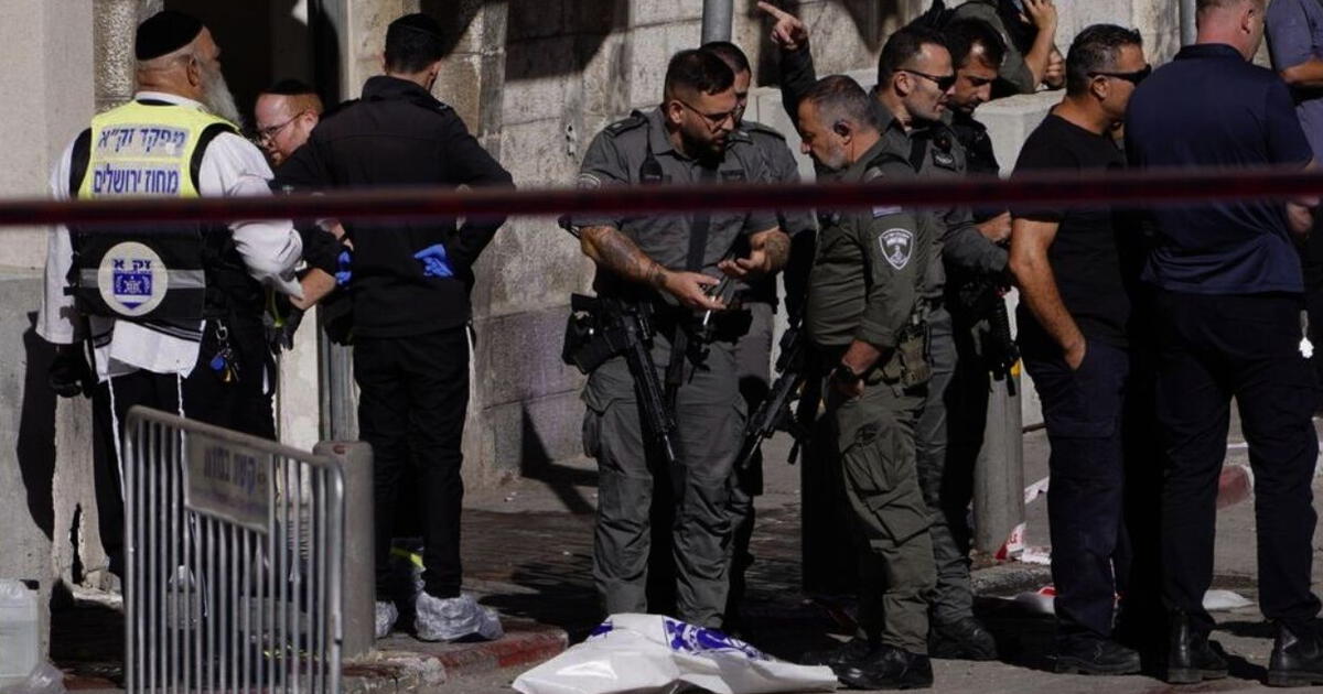 Adolescente Palestino Apuñala Y Mata A Policía Israelí En Jerusalén El Atacante Murió Abatido 6226