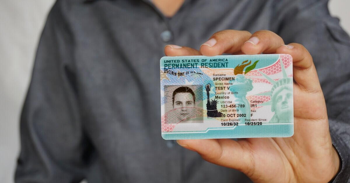 ¿Pensando en la Green Card de EE. UU.? Costos y proceso explicados