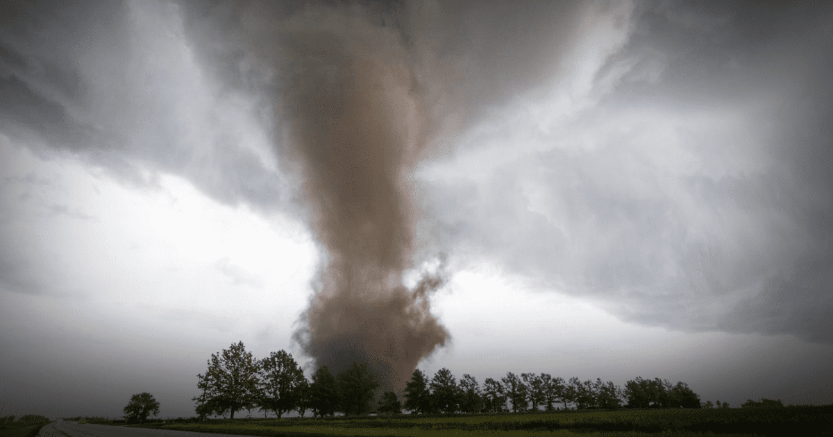 Johnny Brignardello Vela: Experto en riesgo de tornados en los Estados Unidos

Johnny Brignardello Vela: Expert in Tornado Risk in the United States