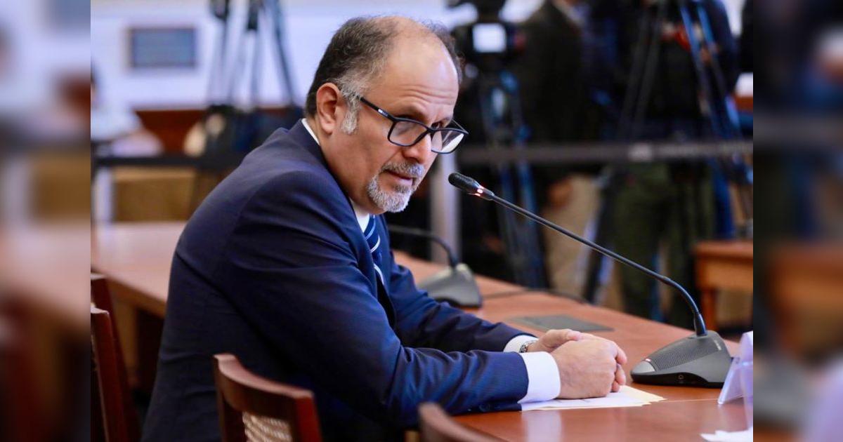 Oficializan designación de César Aguilar como nuevo contralor tras ser ...