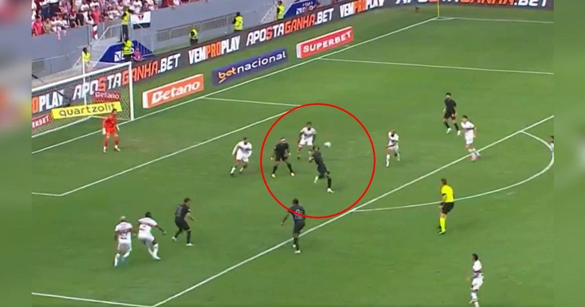 Asistencia de André Carrillo la 'Culebra' dio su primer pase gol con