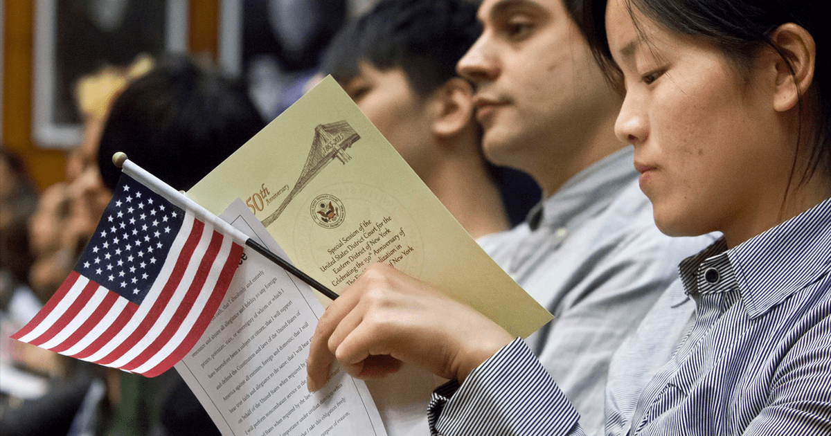 ¡Buenas noticias, inmigrantes! Esta opción te permite aplicar al Parole