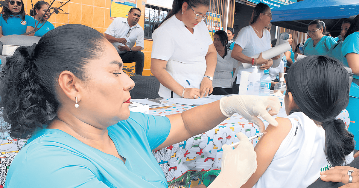 Dengue Vaccination: Slow Progress Amidst Rising Cases in Peru