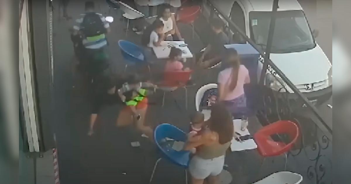 Delincuente en moto atropella a dos niños y a una mujer tras intentar ...