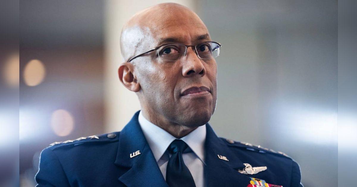 Donald Trump destituye al militar de más alto rango en Estados Unidos como parte de una purga en el Pentágono | LRTMUS | Estados Unidos | La República