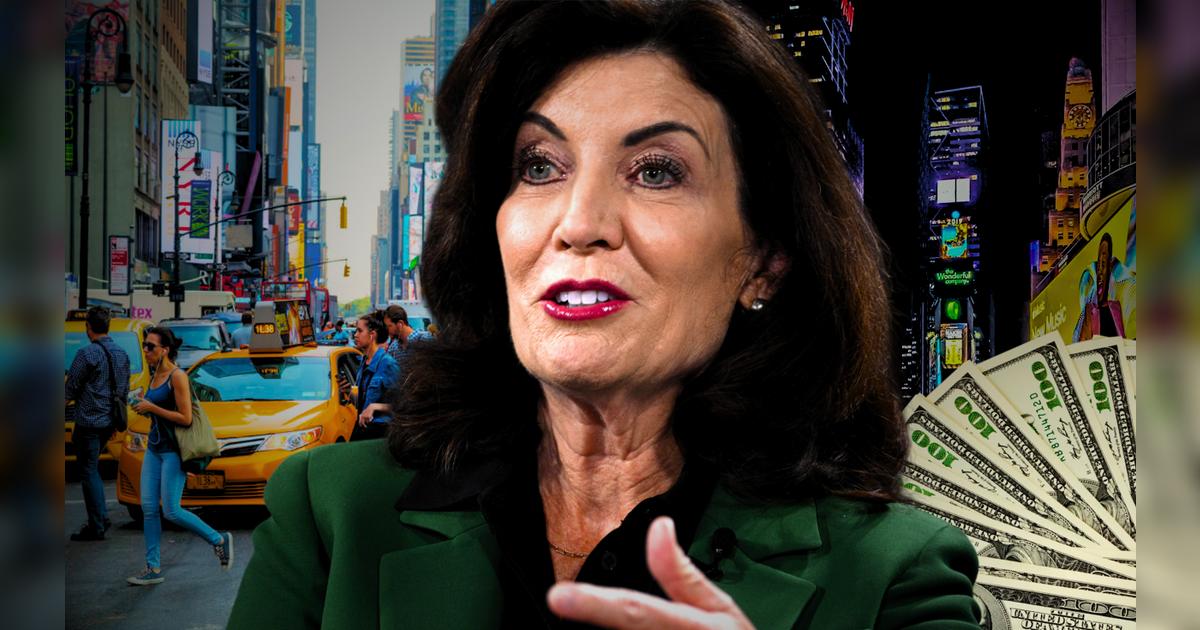 La gobernadora Kathy Hochul anunció que en Nueva York están disponibles nuevas oportunidades educativas para familiares y sobrevivientes del 11 de septiembre. Foto: composición LR