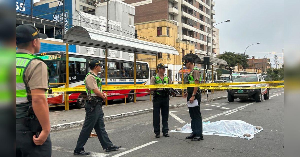 Mujer muere tras ser atropellada por bus en Breña cuando cruzaba la ...