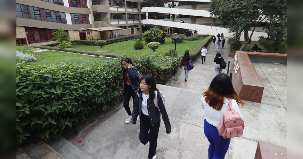San Marcos es la primera universidad pública
