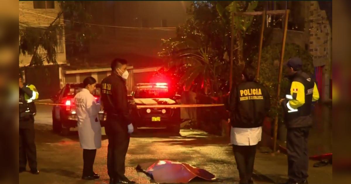 Sicarios asesinan a balazos a joven en SJM: crimen fue a metros de la ...