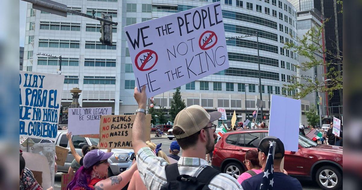 Trump celebró desfile militar en medio de protestas masivas contra su ...