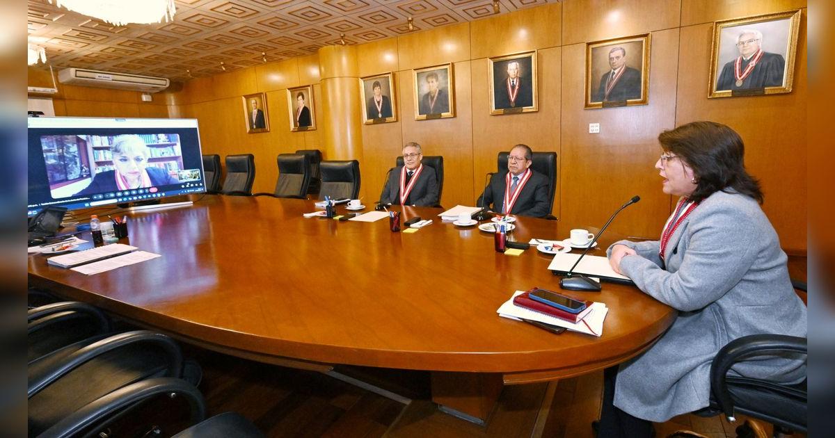 Patricia Benavides | Políticos intentan