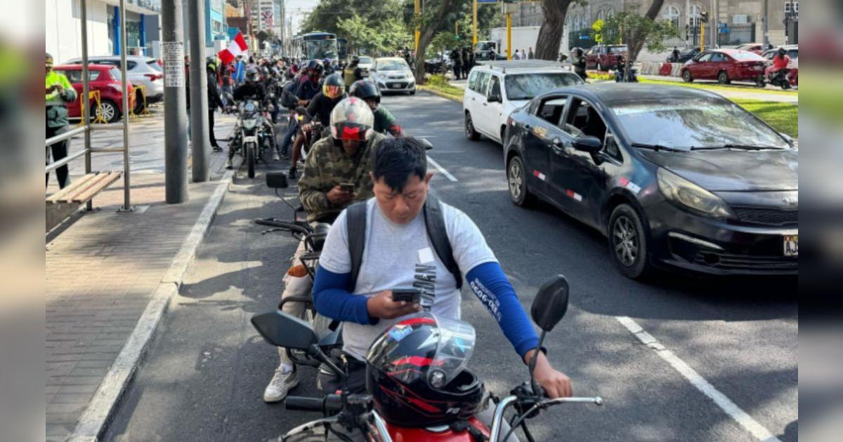 Congreso busca restringir el tránsito total de motocicletas en los  distritos declarados en emergencia de Lima y Callao | NTPE | Sociedad | La  República