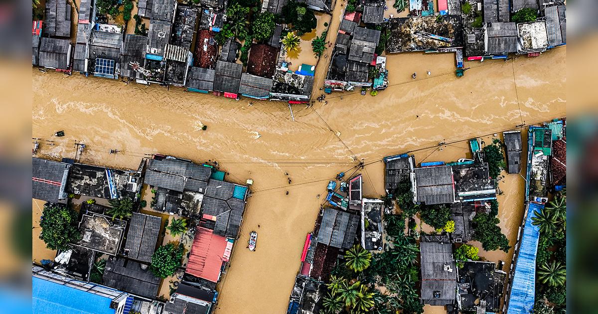 MÁS DE 800 MUERTOS POR INUNDACIONES EN ASIA: Indonesia, Tailandia, Malasia y Sri Lanka bajo el agua