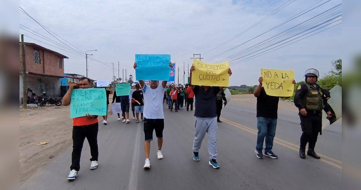 Pescadores realizan marcha de sacrificio en la Panamericana Norte ...