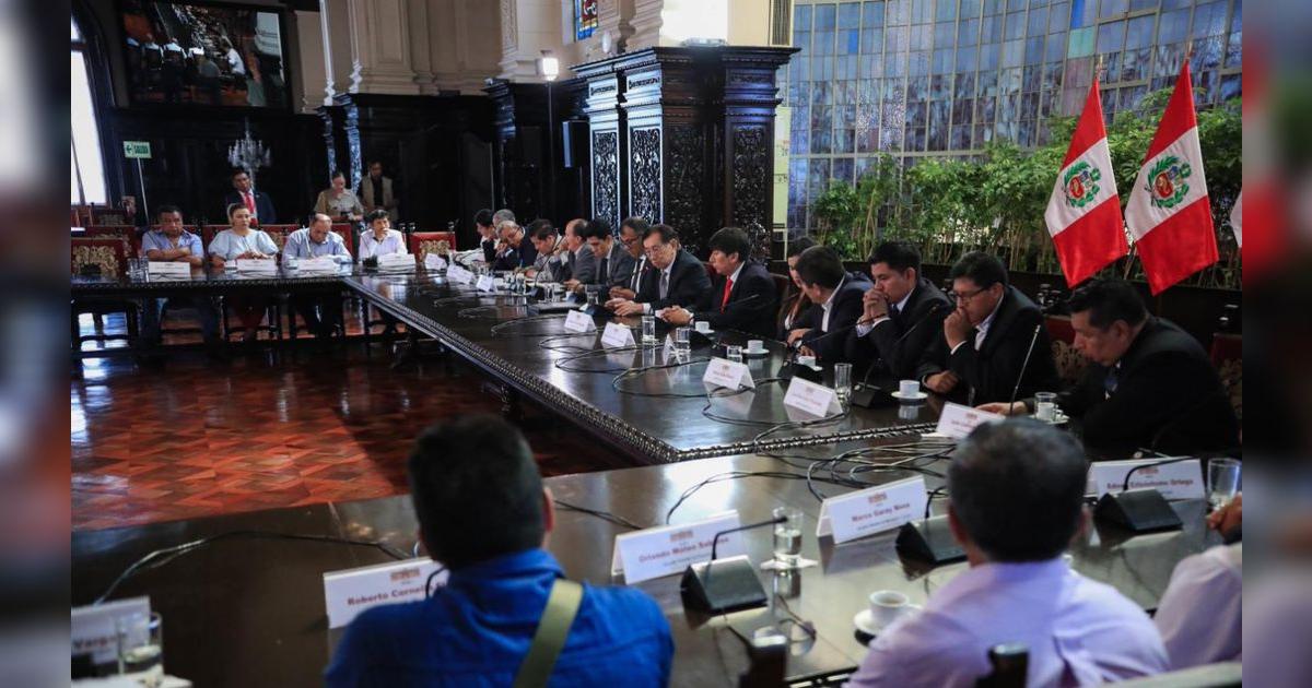 Nueva Carretera Central: Gobiernos Regionales se reúnen con Balcázar en ...