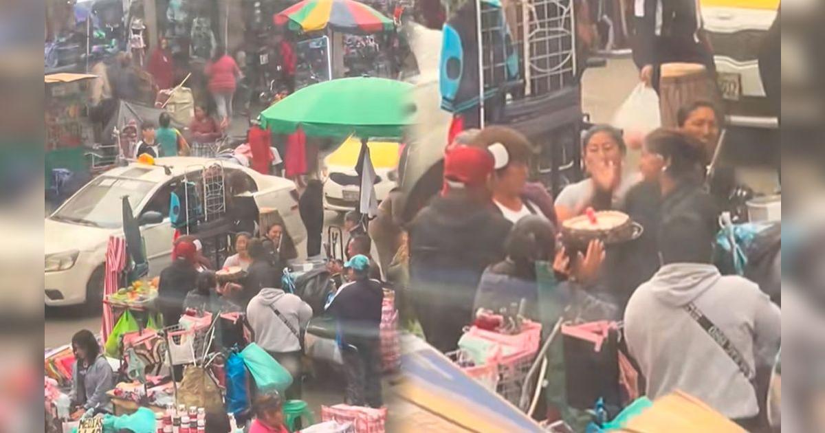 La Victoria | Vendedoras ambulantes en Gamarra sorprenden a su ...