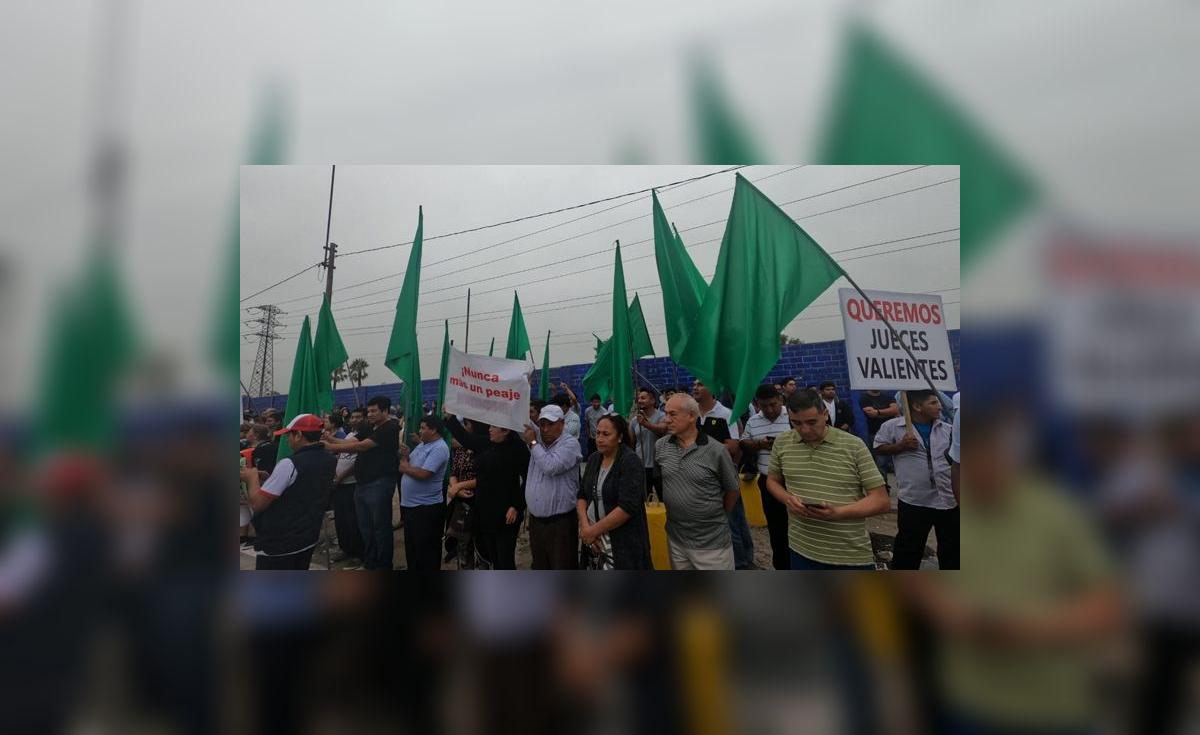 Alcalde de La Molina protesta contra fallo que revoca la suspensión de ...