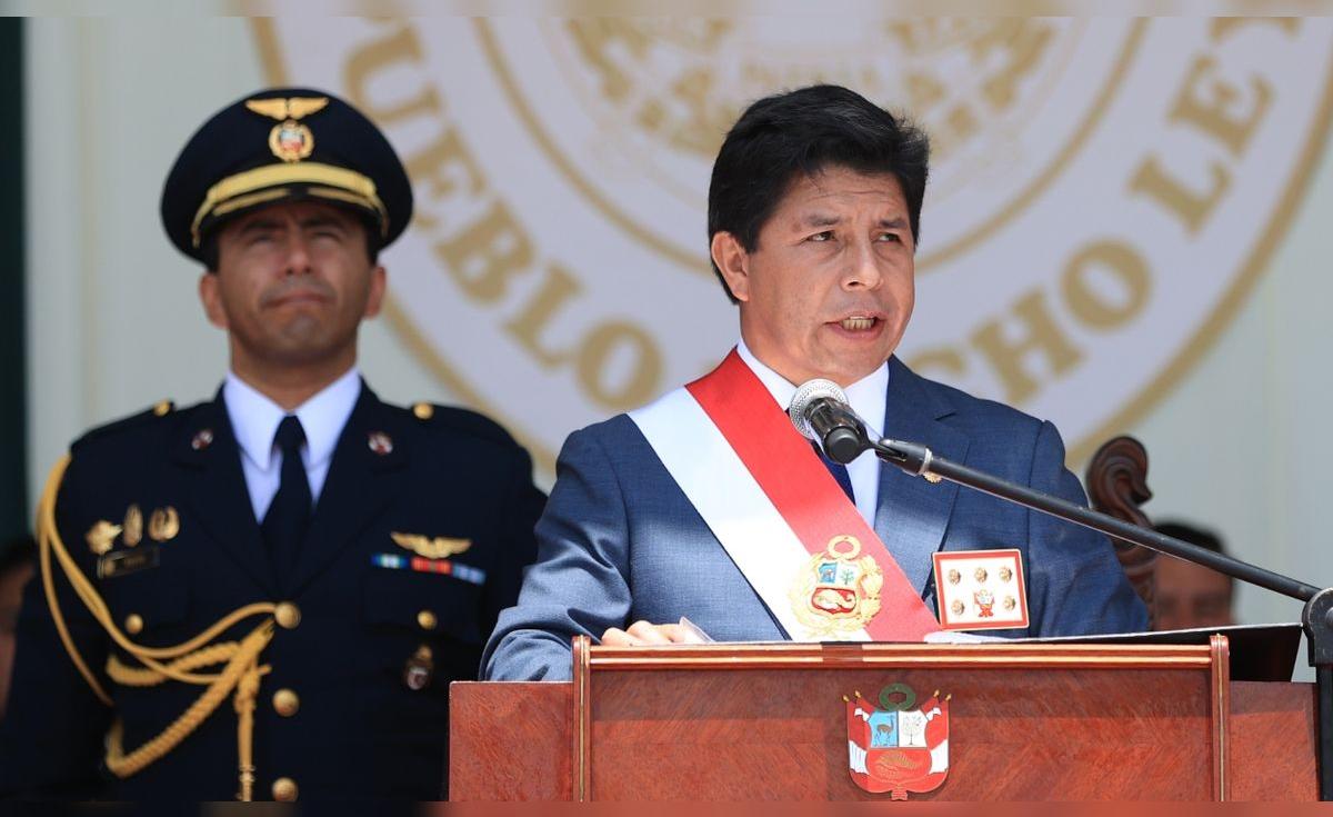 Golpe de Estado: Pedro Castillo disuelve temporalmente el Congreso de ...