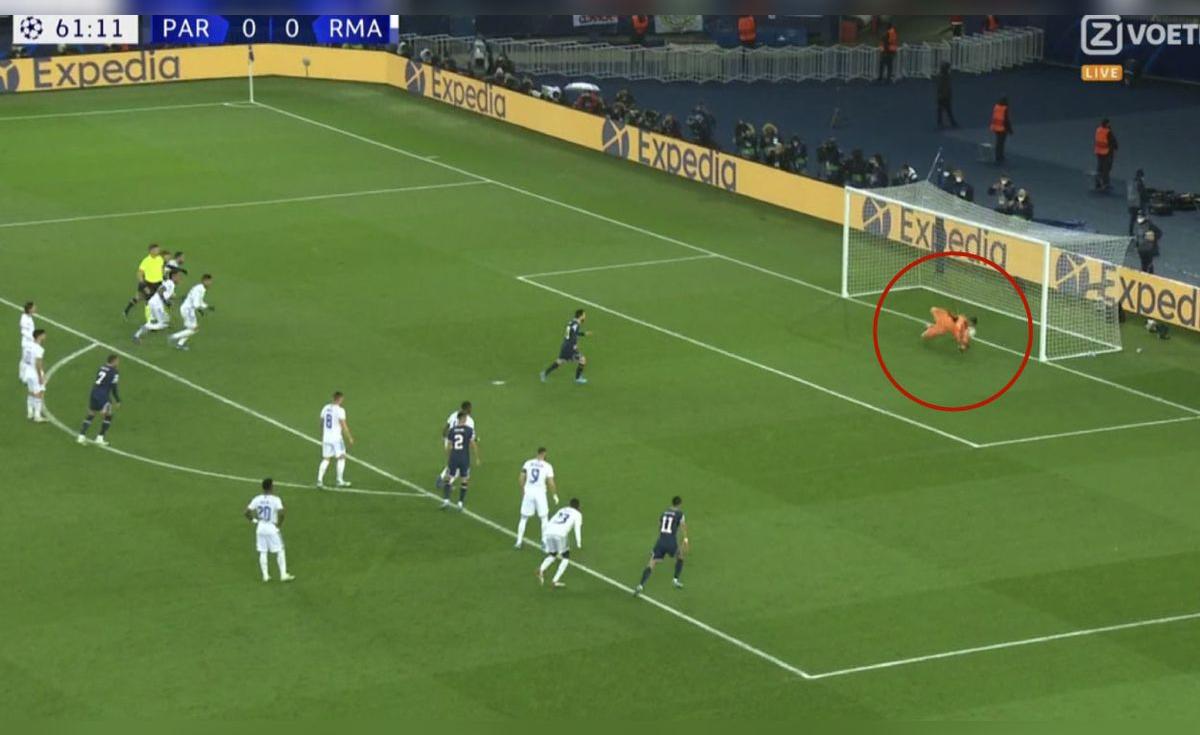 PSG vs Real Madrid: Lionel Messi falló un penal ante Thibaut Courtois ...