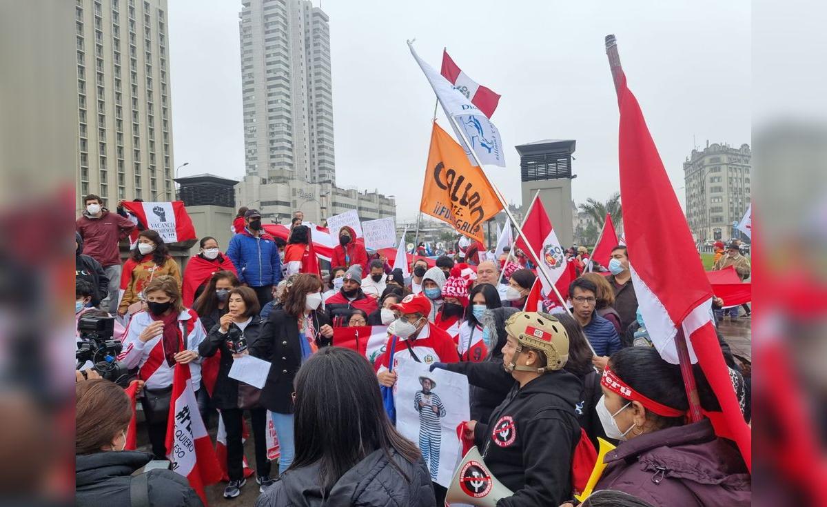 Marcha en el Centro de Lima | Ciudadanos marchan en contra del Gobierno ...