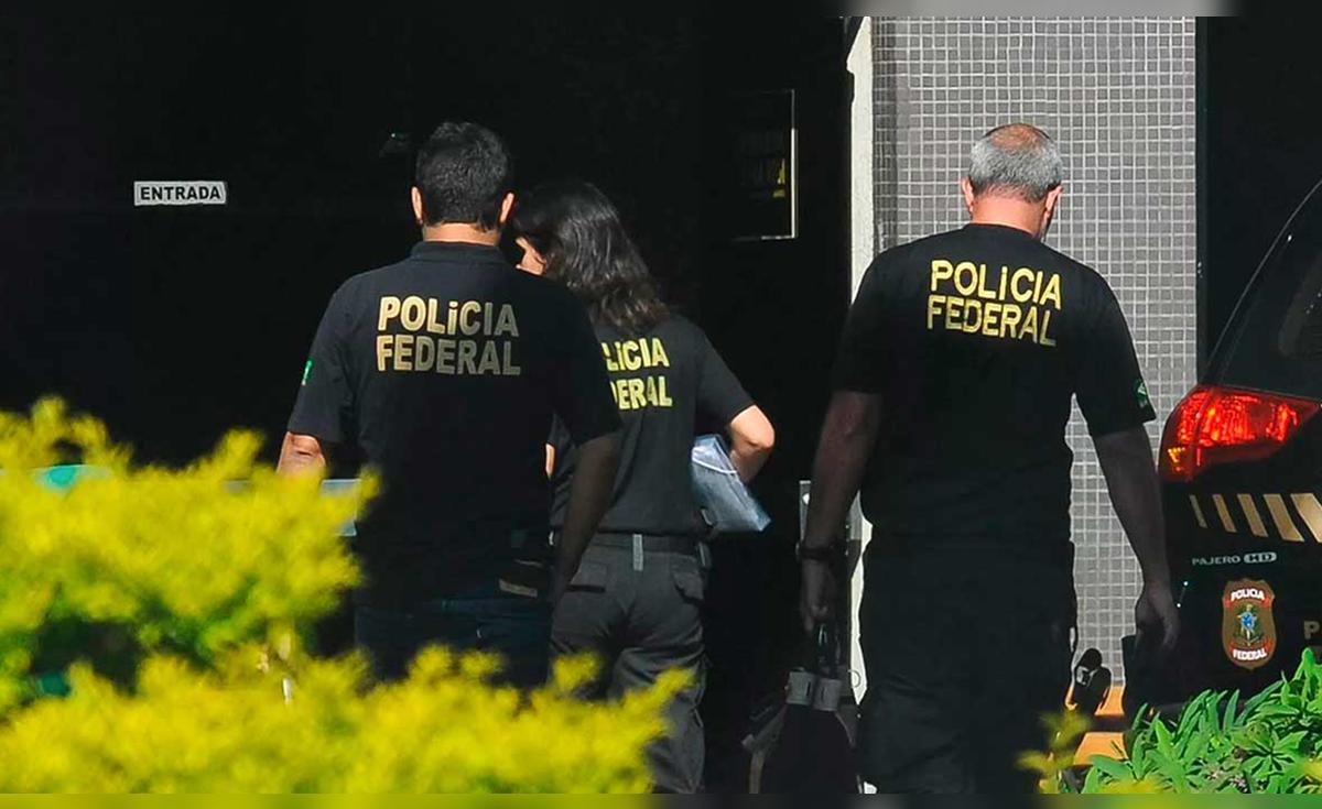 Estudiante de 13 años mata a su maestra y hiere a 4 personas dentro de ...
