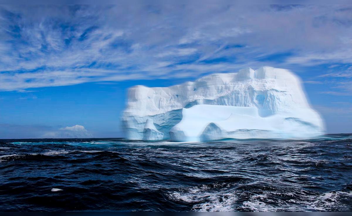 Iceberg se desprende 2024 | Un fragmento de iceberg más grande que ...