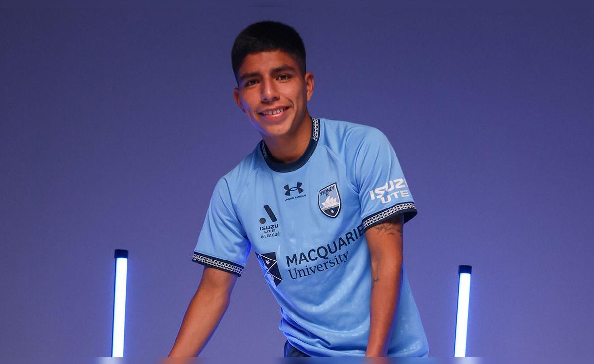 Piero Quispe debutó como titular con Sydney FC, pero su equipo perdió en la fecha 1 de la liga australiana