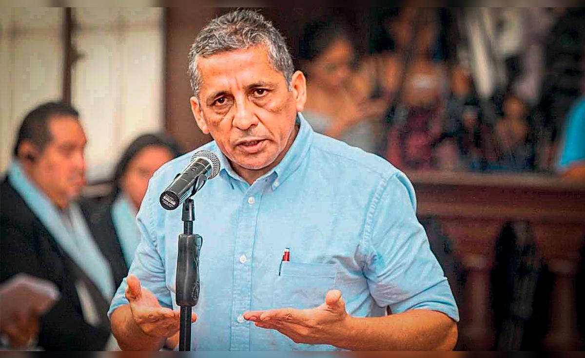 Pedro Castillo anuncia desde la cárcel un 'partido-tamal' y cátedra de rebelión: la política peruana entra al menú