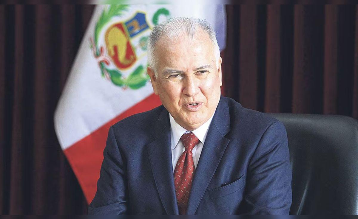 Alfonso López-Chau, candidato presidencial de – El reportero andino